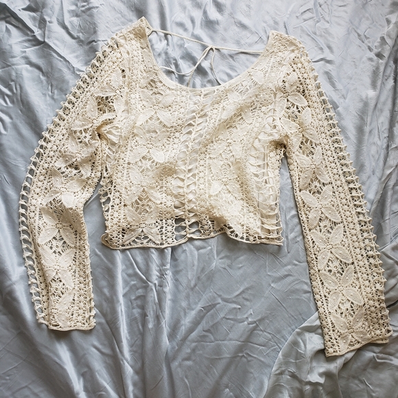 Boho long-sleeve top - Picture 3 of 6